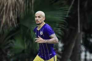 开云App-越媒:31岁巴西球员亨德里奥更名杜黄轩,最早明年3月为越南出战