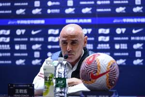 开云下载-穆斯卡特：能参加亚冠本身就是种荣耀 目前要专注于明天的比赛