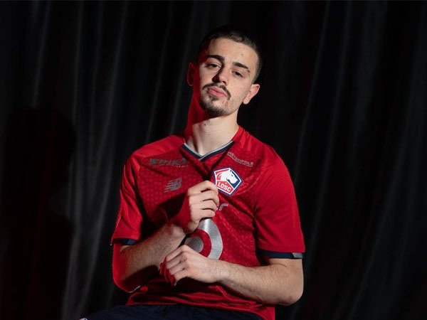 尤文图斯接触里尔询价哲格罗瓦，有意引进其替代冈萨雷斯