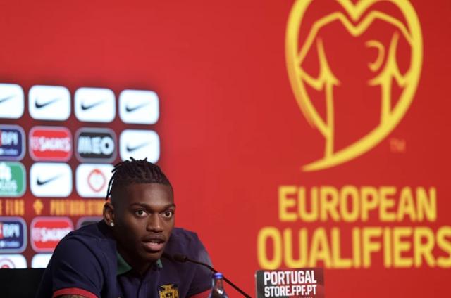 开云新版-下季在米兰穿10号 莱昂终有一天会成葡萄牙队主力