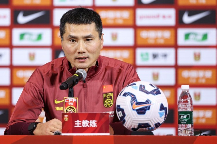 开云下载-邵佳一要求国家队向U23国足学习|亚洲杯|U23亚洲杯|足球|学习会|集训_新浪体育_新浪新闻