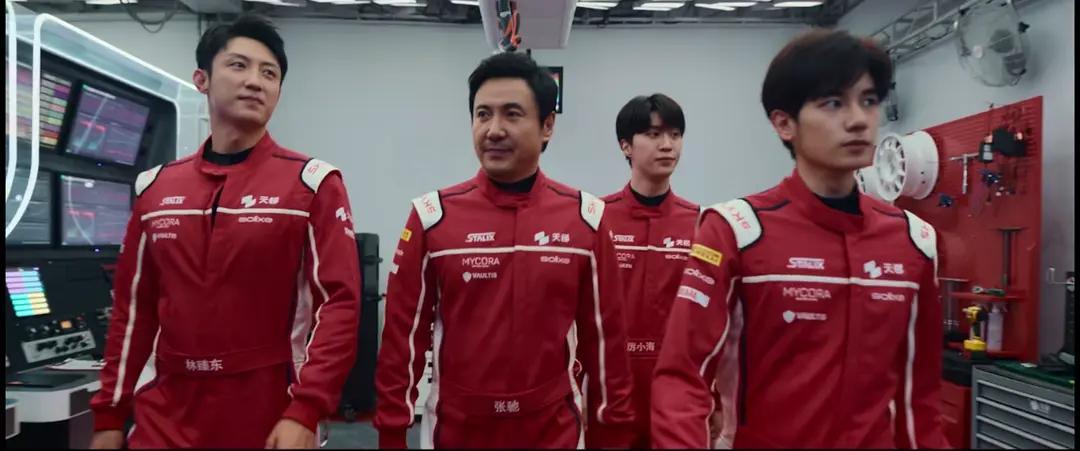 开云App-《镖人》票房破13亿!制片人透露电影已经回本,吴京这次又赌赢了