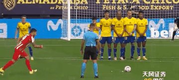 1612107999146013606.gif atletico 3.gif